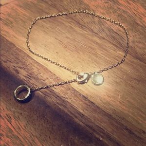 Gold bracelet black rhinestone circle pendant